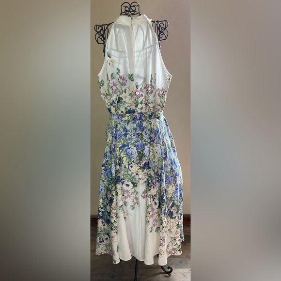 DN Designs Dress - Picture 2 of 3